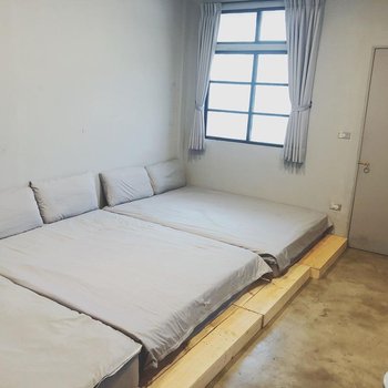台中逢甲时光仓库民宿