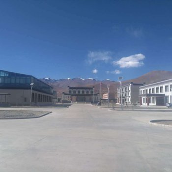 浪卡子陇巴庄园大酒店