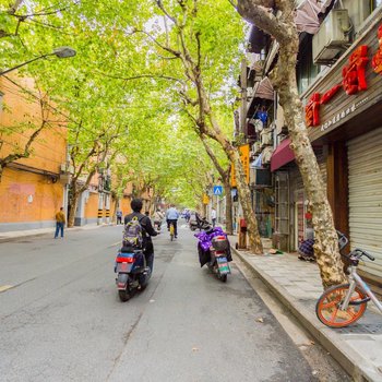 上海小猪_快跑特色民宿(山阴路分店)酒店提供图片