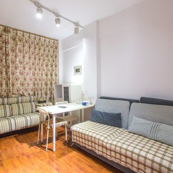 成都一善小屋特色民宿(银河路分店)酒店提供图片