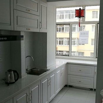 兴安盟粉色精灵公寓(共建街分店)