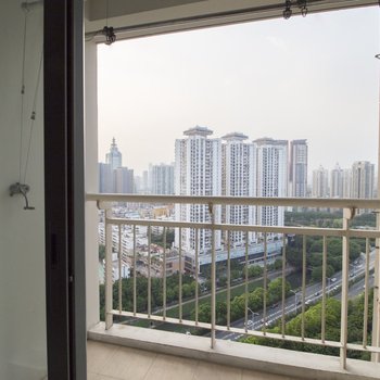 深圳Edward普通公寓(石厦北二街店)酒店提供图片