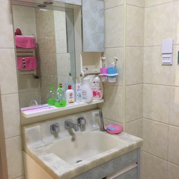 唐山唐山浪漫夏日公寓(新华东道分店)酒店提供图片