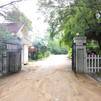 雁鸣湖风景区山庄酒店提供图片