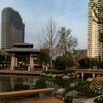 三只熊度假酒店公寓(绥中东戴河佳兆业店)