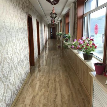 阿尔山左邻右舍家庭旅馆
