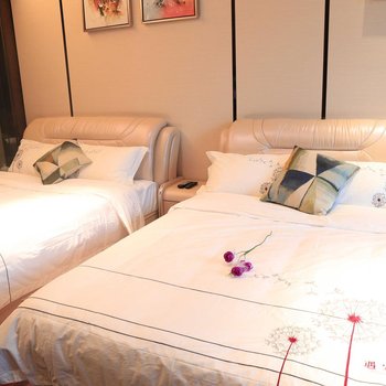 遇家精品酒店公寓(火车东站保利中汇店)酒店提供图片