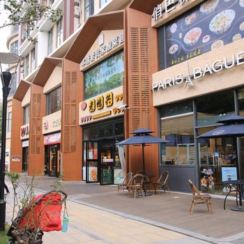 上海后来居上家庭公寓(羽山路店)酒店提供图片