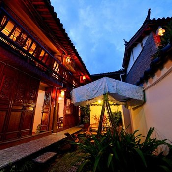 丽江思见轻奢美宿(古城四方街店)