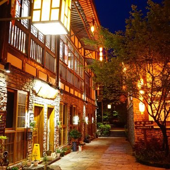 眉山清凉薄荷居公寓(七里坪汽车营地分店)