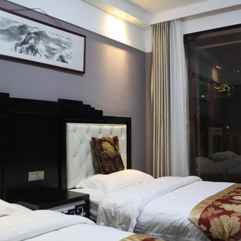 凤凰玉景阁酒店提供图片