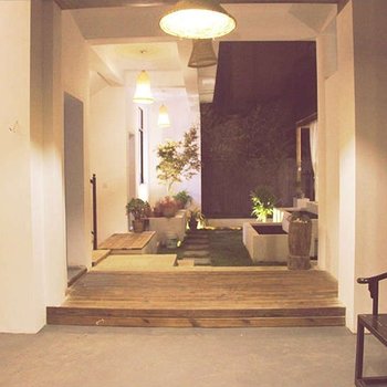 格桑客栈连锁(大理洱海店)