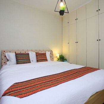 重庆time特色民宿(嘉陵新路分店)酒店提供图片