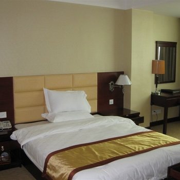 定南华旗酒店酒店提供图片
