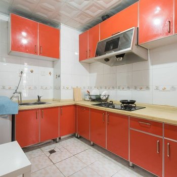 成都鱼小伟的故事普通公寓酒店提供图片