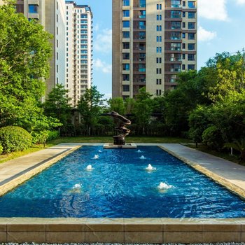 上海市中心大三房带地暖普通公寓酒店提供图片