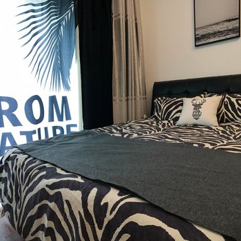 广州珠江新城地铁上盖美领馆广交会高景观日式普通公寓酒店提供图片