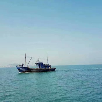 青岛出门就是海整天浪普通公寓酒店提供图片