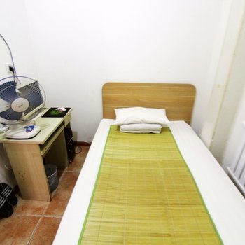 青岛好来屋旅馆汽车北站店酒店提供图片