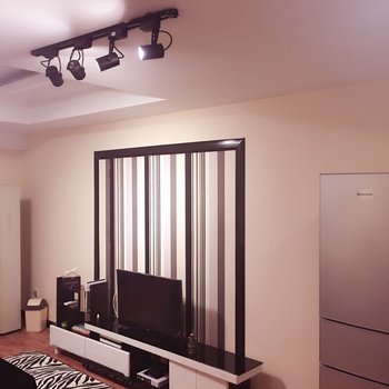 重庆解放碑日月光轻轨旁公寓酒店提供图片