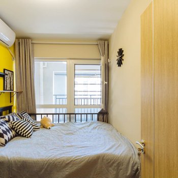 上海互联网妹子的家普通公寓酒店提供图片