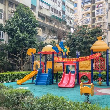 厦门邮轮城海景阳光民宿(松柏公园分店)