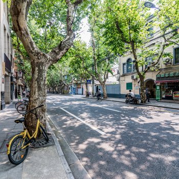 上海蓝海足迹素居客栈(襄阳南路店)酒店提供图片