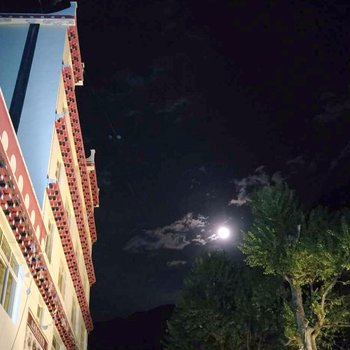 丹巴县顺路饭店酒店提供图片