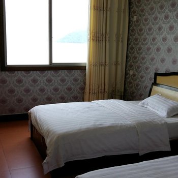 雷波马湖民族酒店酒店提供图片