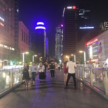 成都清风简约之家公寓酒店提供图片