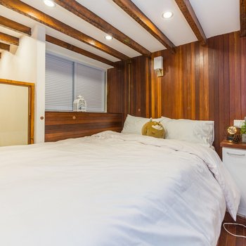 上海AimeeHouse特色民宿.
