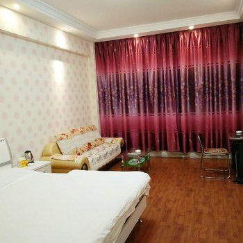 凤城河畔日月公寓酒店提供图片