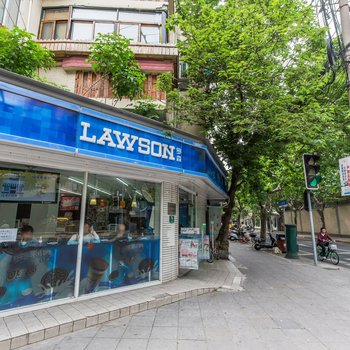 上海人民广场-双复式LOFT老弄堂石库门一居室老洋房(永嘉路店)酒店提供图片