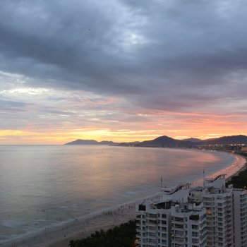 三亚旅家度假公寓(三亚湾-游泳区分店)