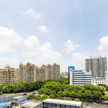 上海李俊设计之家公寓(灵山路店)酒店提供图片