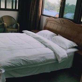 眉山归家旅馆