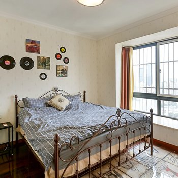 �ɶ��ɶ�һ���˵�������ͨ��Ԣ(�ϳ��ӽֵ�)�Ƶ��ṩͼƬ