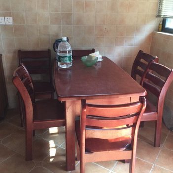 �ɶ�CoffeeRyu��ɫ���޾Ƶ��ṩͼƬ