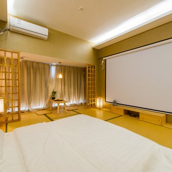 花花里艺术影院公寓(武汉菱角湖万达店)酒店提供图片