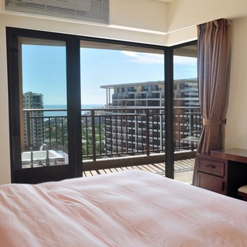三亚湾椰情海岸海景精品酒店式公寓酒店提供图片