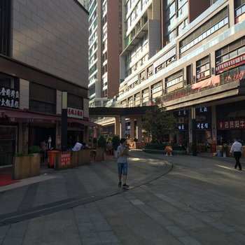 贵阳北站复式酒店提供图片