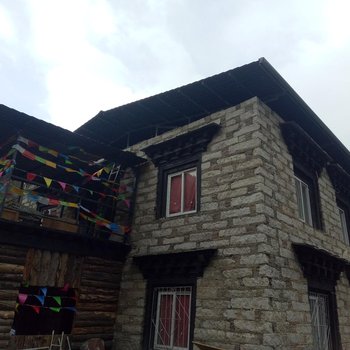 甘孜稻城从你的全世界路过主题客栈酒店提供图片