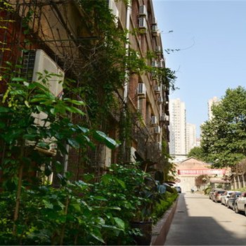 西安王磊(Locals)(00000910)公寓(陕西省美术博物馆分店)