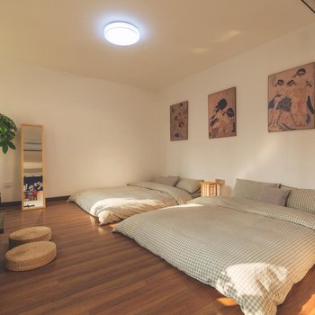 重庆九肆城市民宿解放碑店酒店提供图片