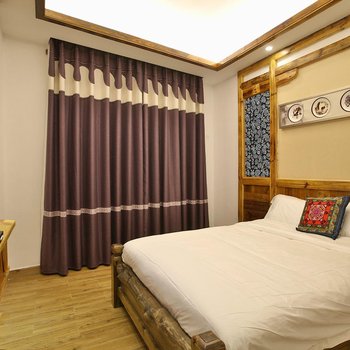 张家界虫二客栈酒店提供图片