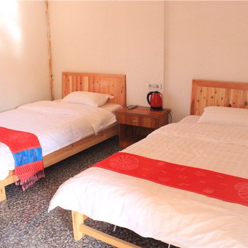 泸沽湖布依客栈
