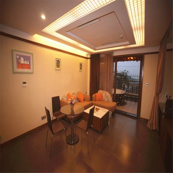 乐山宽窄巷子文殊院春熙路地中海风格三居房普通公寓酒店提供图片