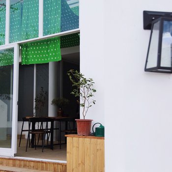 大理大卡与麻雀的海边小屋