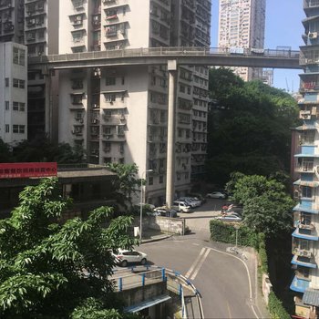 重庆哦嚯公寓(八一路景观大道分店)