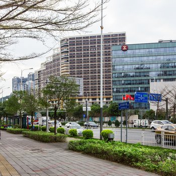 深圳温馨舒适家+特色民宿(和平路分店)酒店提供图片